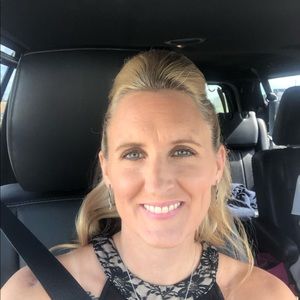 Meet your Posher, Christine